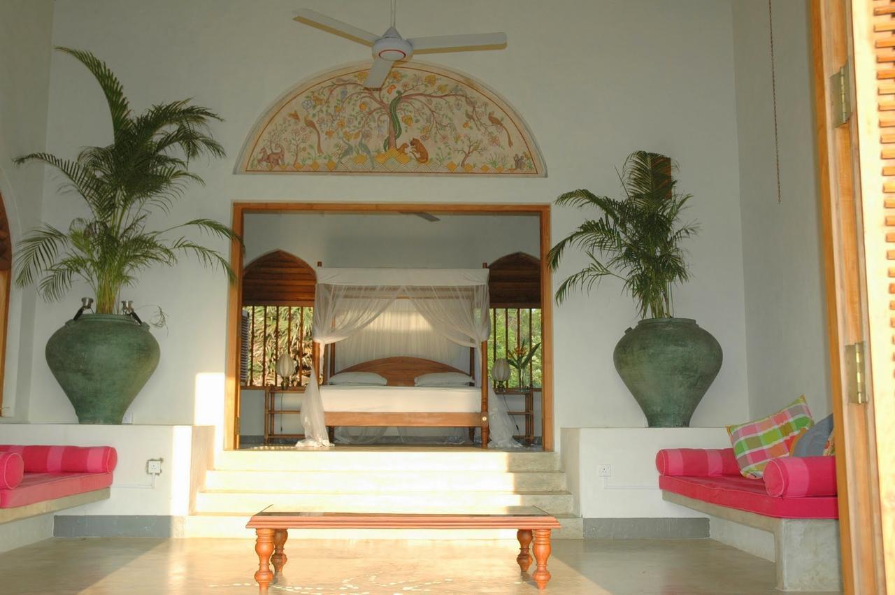 Khomba Beach House Alankuda ภายนอก รูปภาพ