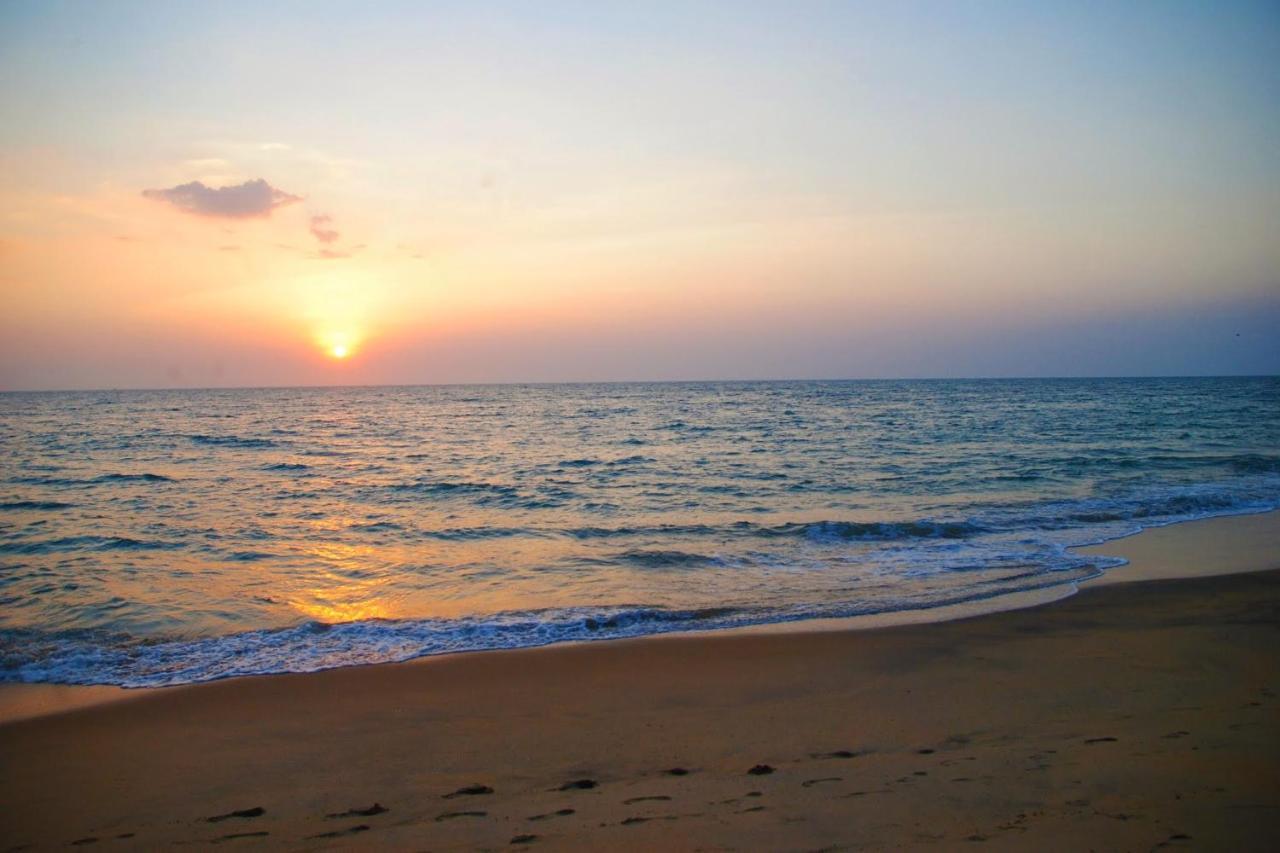 Khomba Beach House Alankuda ภายนอก รูปภาพ