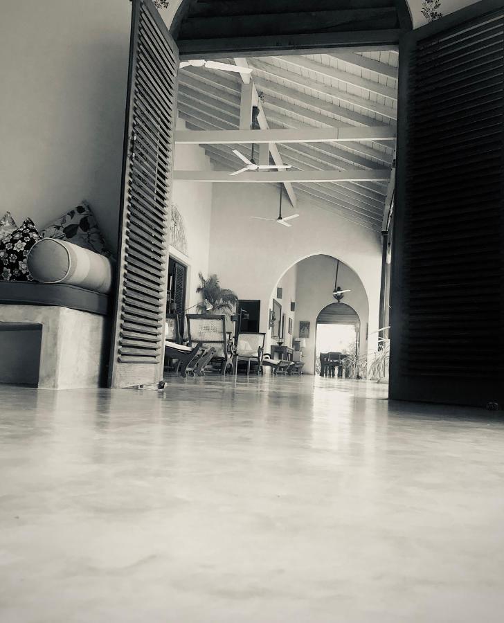 Khomba Beach House Alankuda ภายนอก รูปภาพ