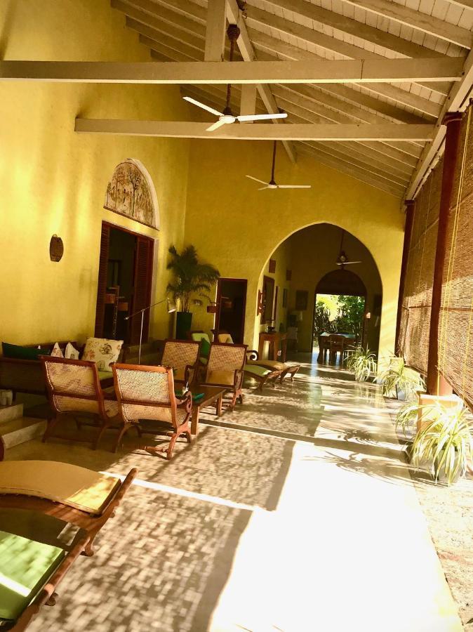Khomba Beach House Alankuda ภายนอก รูปภาพ